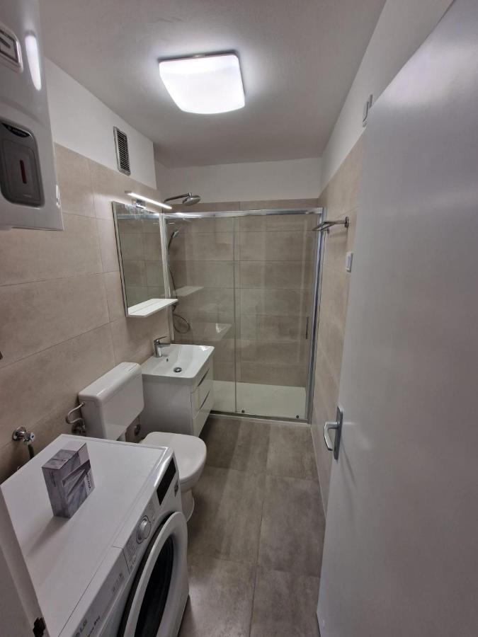 Apartment Maestral Пула Екстериор снимка