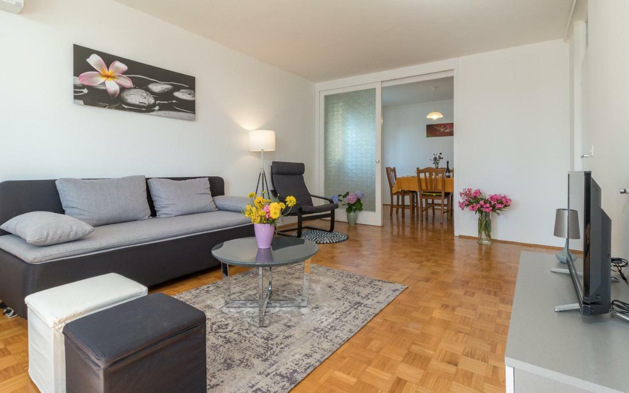 Apartment Maestral Пула Екстериор снимка